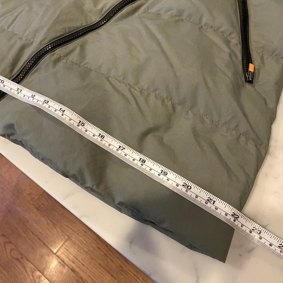 100% down jacket. - Picture 6 of 6